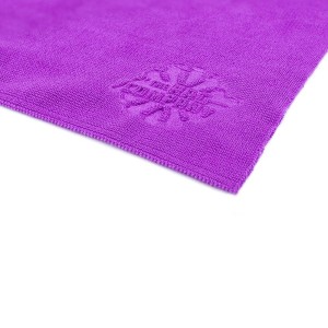 The Premium Edgeless Pearl Towel